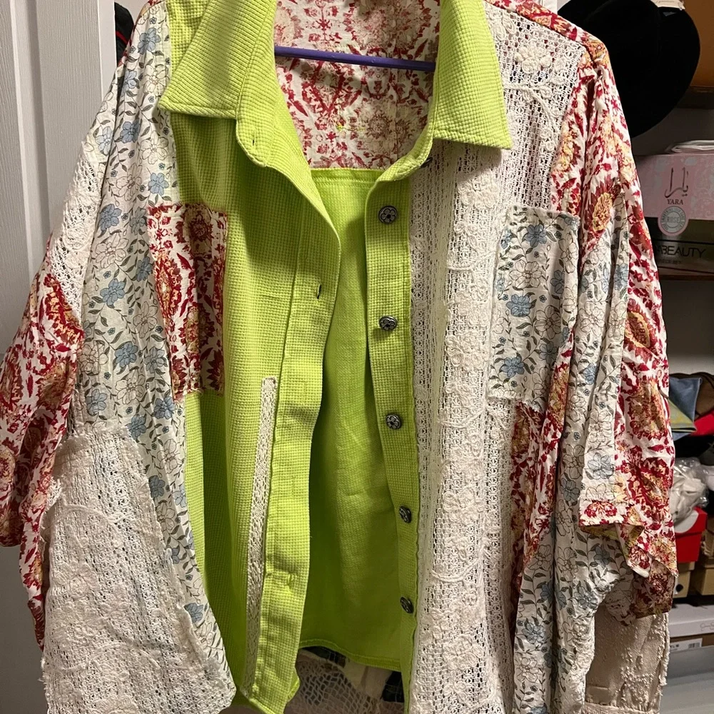 POL Floral Patchwork Button-Up Top - Picture 2 of 2